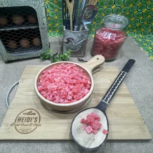 Dried crystallized strawberry
